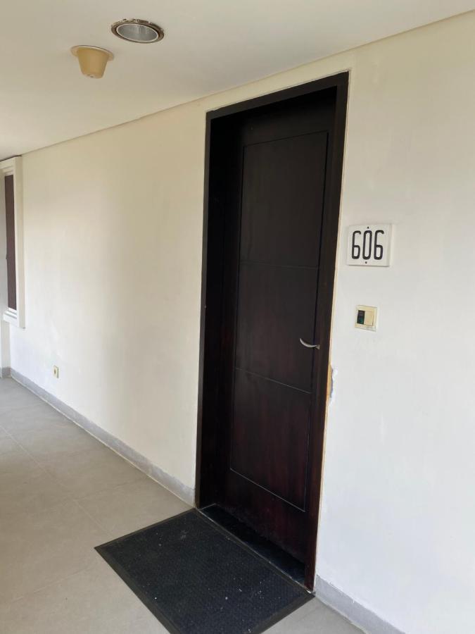 Stylish 2 Bedroom Penthouse Apt, Newly Refreshed, 50 Mbps, Pool, Gym, Resto Kuta Lombok Zewnętrze zdjęcie